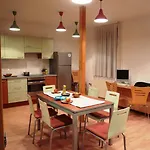 Vrba Hostel *